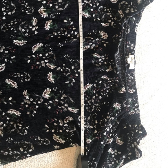 Ganji LA off the shoulder Navy shirt  Made in USA - Picture 4 of 6